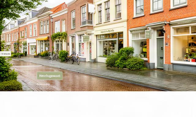 Rustige straat in Heerhugowaard met bakstenen bedrijfspanden en een duidelijke winkelomgeving